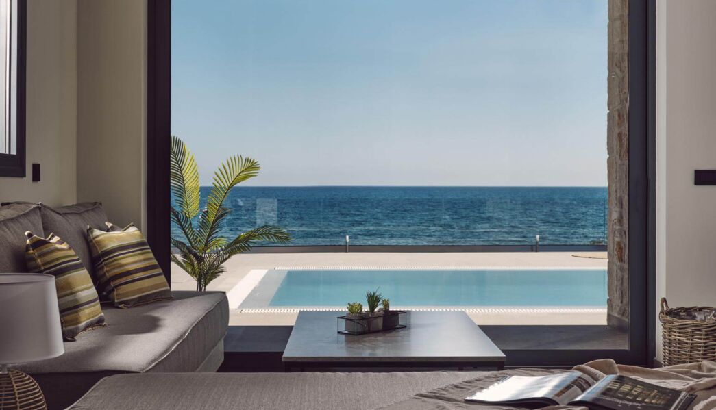 LA Mer Sea Front Villa