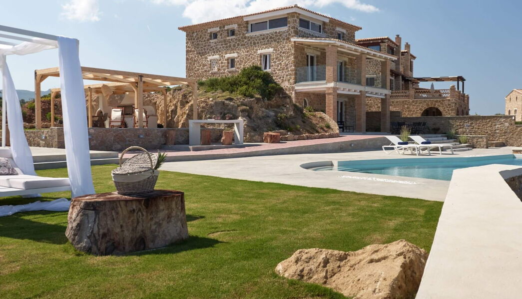 Arismari Luxury Villa